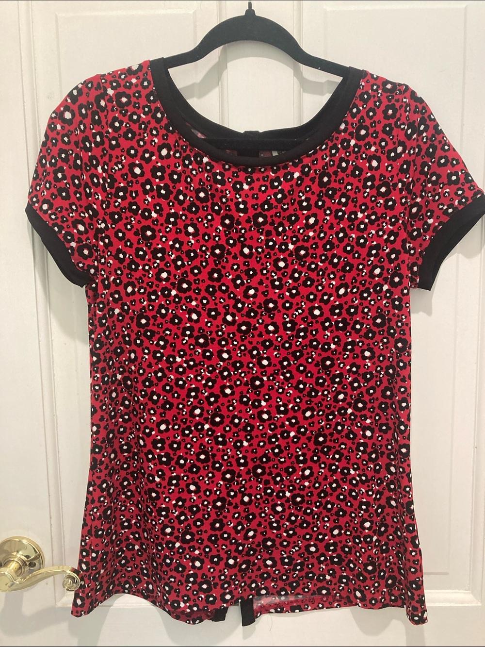 Anne Klein Red Leopard-Print Short Sleeve Top with Black Trim